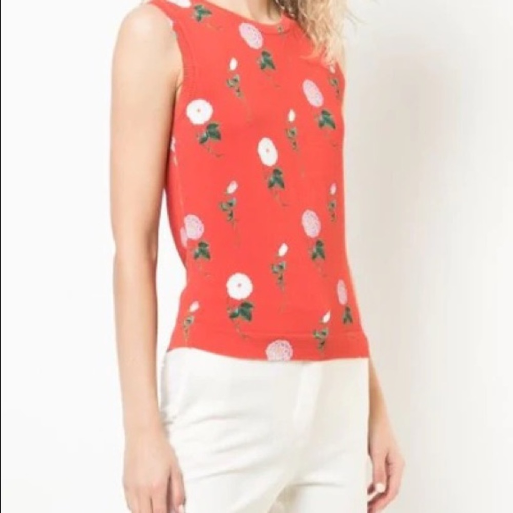 Floral Patterned Top In Red - Picture 9 of 10
